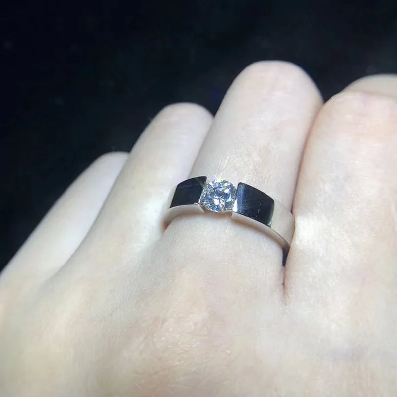 Allergy Free 925 Sterling Silver Ring With Credentials, Round 0.5ct Zirconia Diamant Wedding Band Gift Jewelry for Women and Men