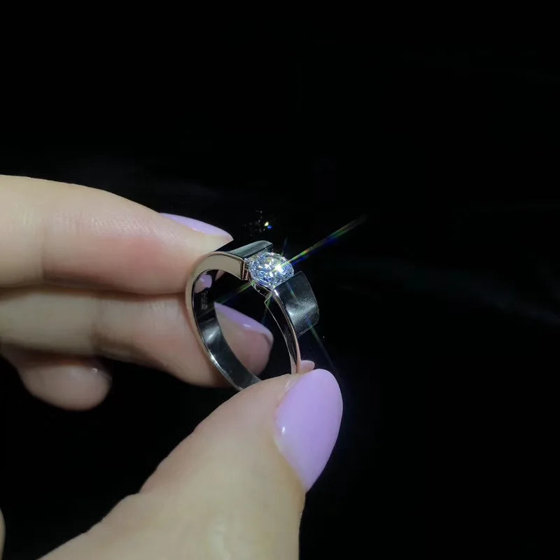 Allergy Free 925 Sterling Silver Ring With Credentials, Round 0.5ct Zirconia Diamant Wedding Band Gift Jewelry for Women and Men