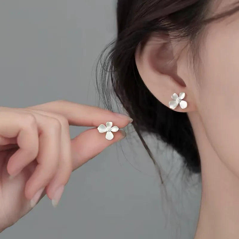New 925 Sterling Silver Stud Earrings Golden Pretzel Clear CZ Geometric Punk For Women Girl Gift Jewelry Dropshipping Wholesale