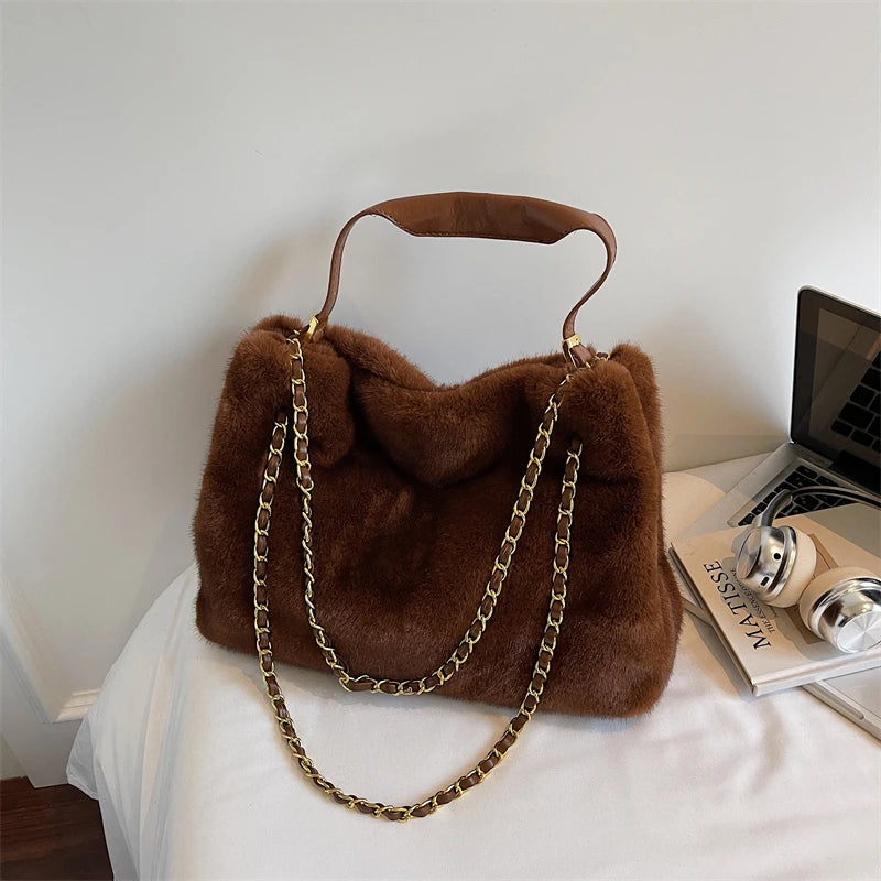 Retro Plush Bag for Women | Large Capacity Tote & Shoulder Handbag | Autumn & Winter Fashion, Versatile for Daily Commuting