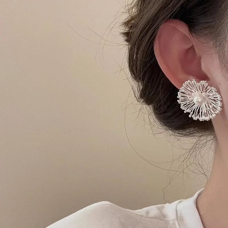 925 Sterling Silver Chic Fireworks Flowers Hollow Pearls Stud Earring for Women Fine Jewelry High Luxury Vintage Accessories