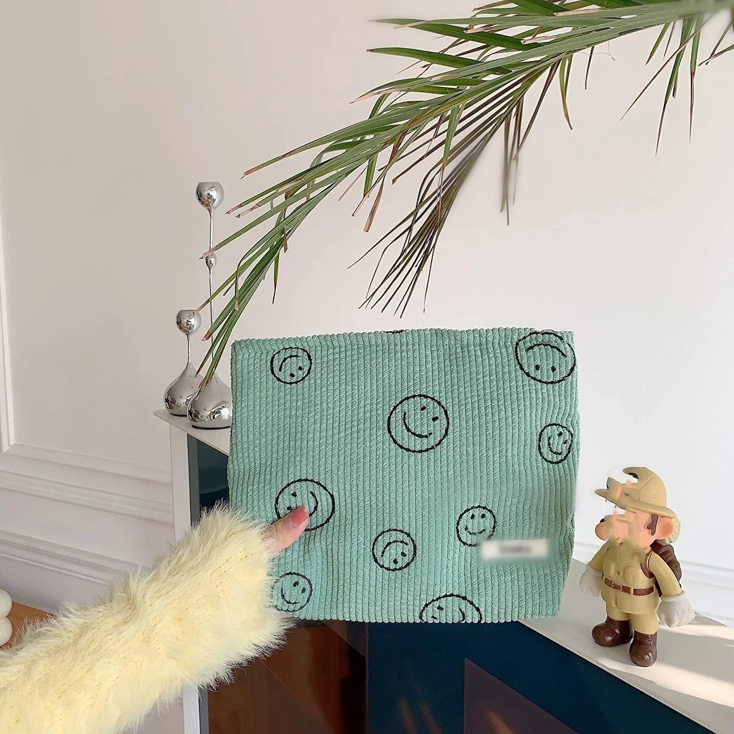 Makeup Bag Large Checkered Cosmetic Bag Capacity Travel Toiletry Bag Cute Makeup Brushes Aesthetic Accessories Storage Bag