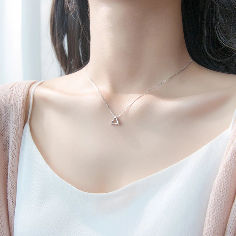 Modian Fashion Simple Design Geometric Triangle 925 Sterling Silver Mini Pendant Necklace for Women Japanese Style Fine Jewelry