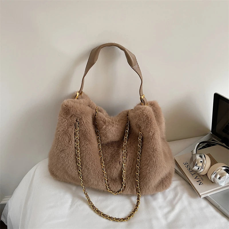 Retro Plush Bag for Women | Large Capacity Tote & Shoulder Handbag | Autumn & Winter Fashion, Versatile for Daily Commuting