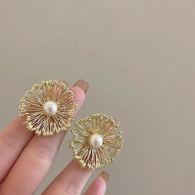 925 Sterling Silver Chic Fireworks Flowers Hollow Pearls Stud Earring for Women Fine Jewelry High Luxury Vintage Accessories