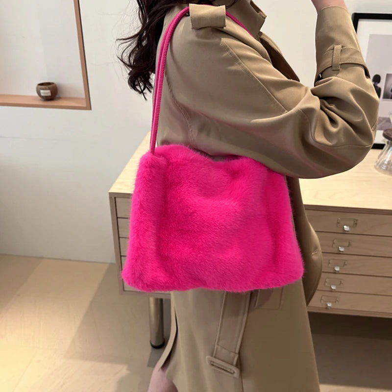 Plush Large-capacity Bag Women's Autumn and Winter New Simple Shoulder Underarm Bag Fashionable Fluff Bucket Handbag