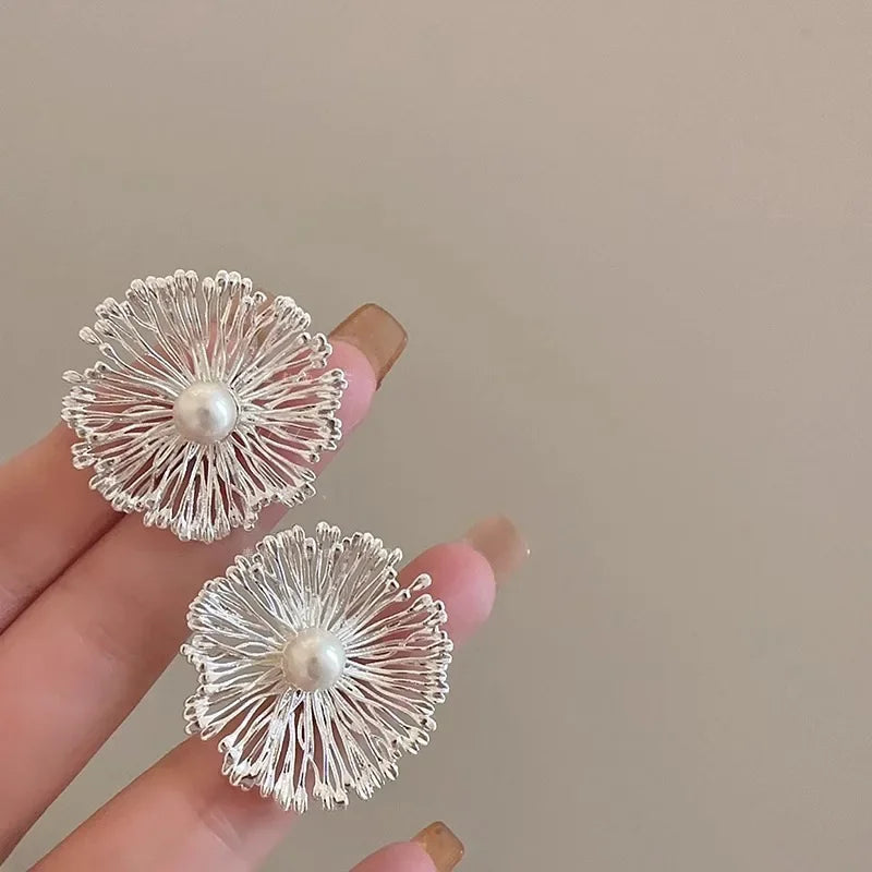 925 Sterling Silver Chic Fireworks Flowers Hollow Pearls Stud Earring for Women Fine Jewelry High Luxury Vintage Accessories