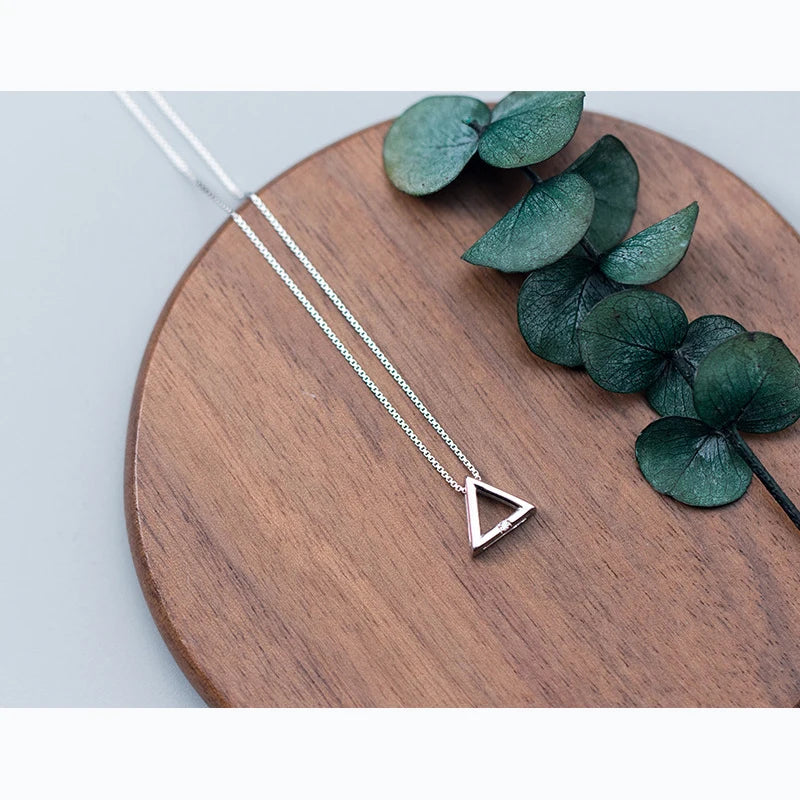 Modian Fashion Simple Design Geometric Triangle 925 Sterling Silver Mini Pendant Necklace for Women Japanese Style Fine Jewelry
