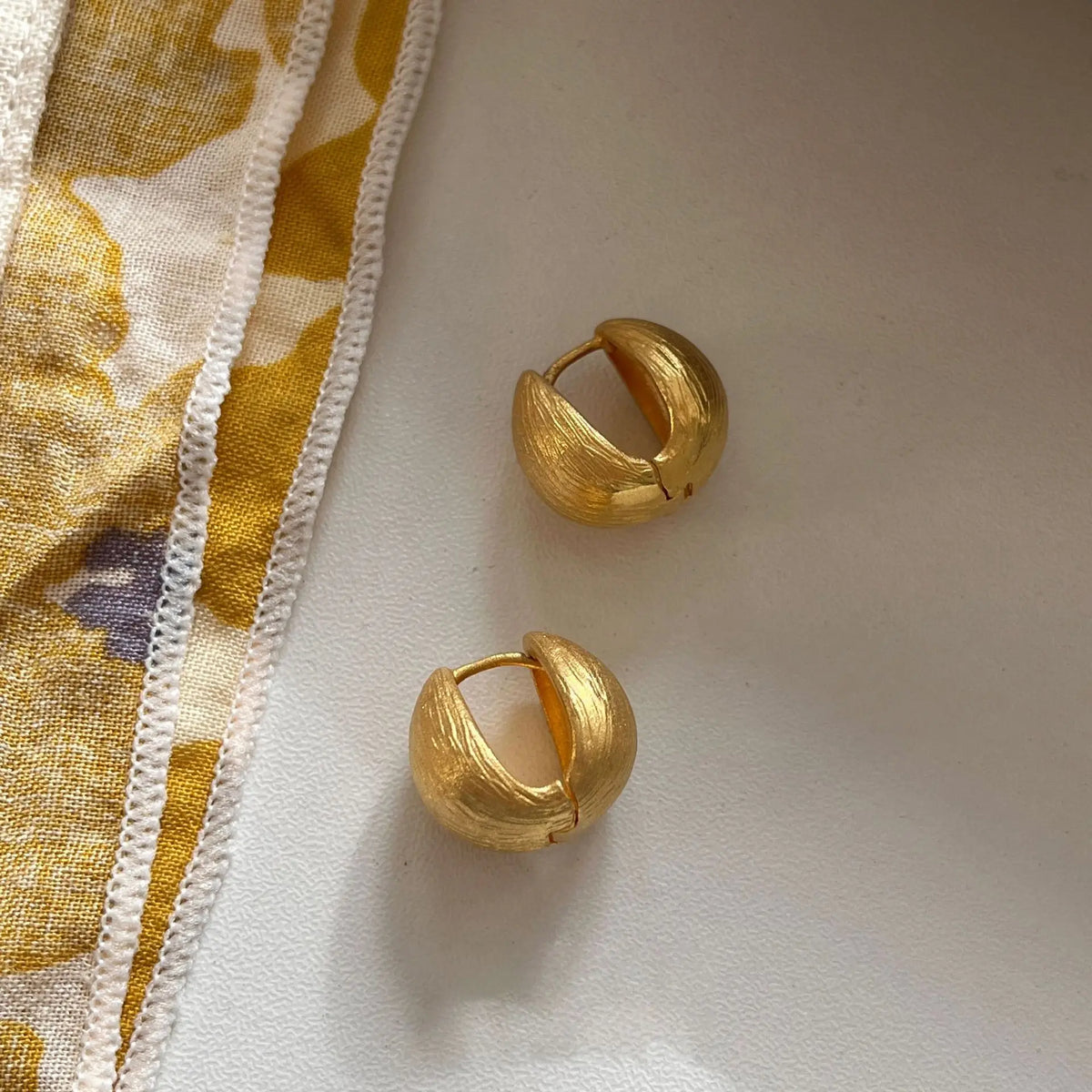 New 925 Sterling Silver Stud Earrings Golden Pretzel Clear CZ Geometric Punk For Women Girl Gift Jewelry Dropshipping Wholesale